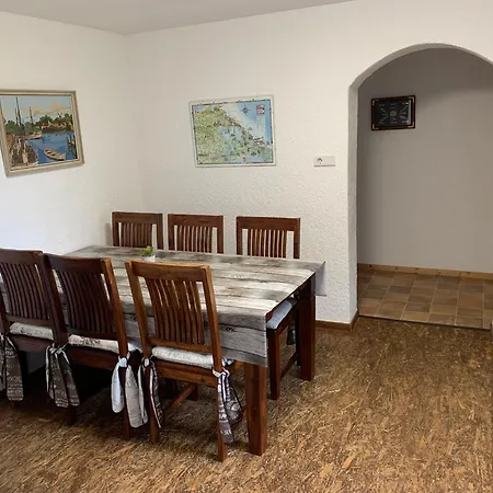 Useinseldom Katschow