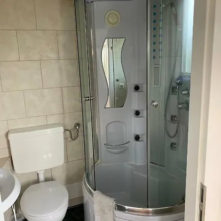 Useinseldom 아파트 Katschow